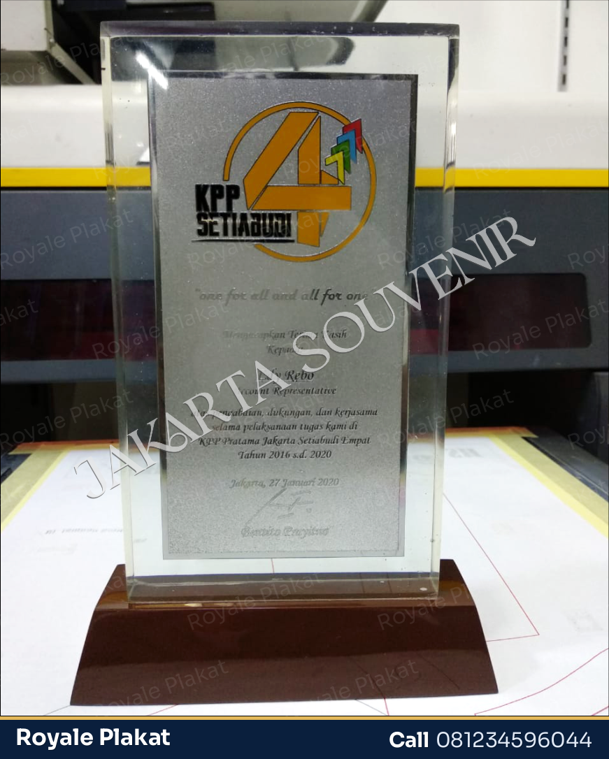 Plakat Resin Perpajakan KPP - ROYALE PLAKAT