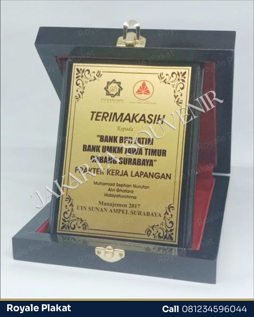 Plakat Kayu Penghargaan Premium - ROYALE PLAKAT