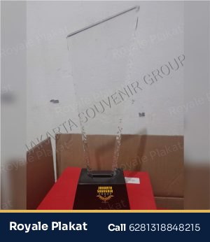Plakat Kristal Loyalitas