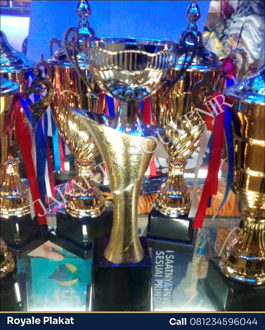 Trophy Cup Metal Mini - ROYALE PLAKAT