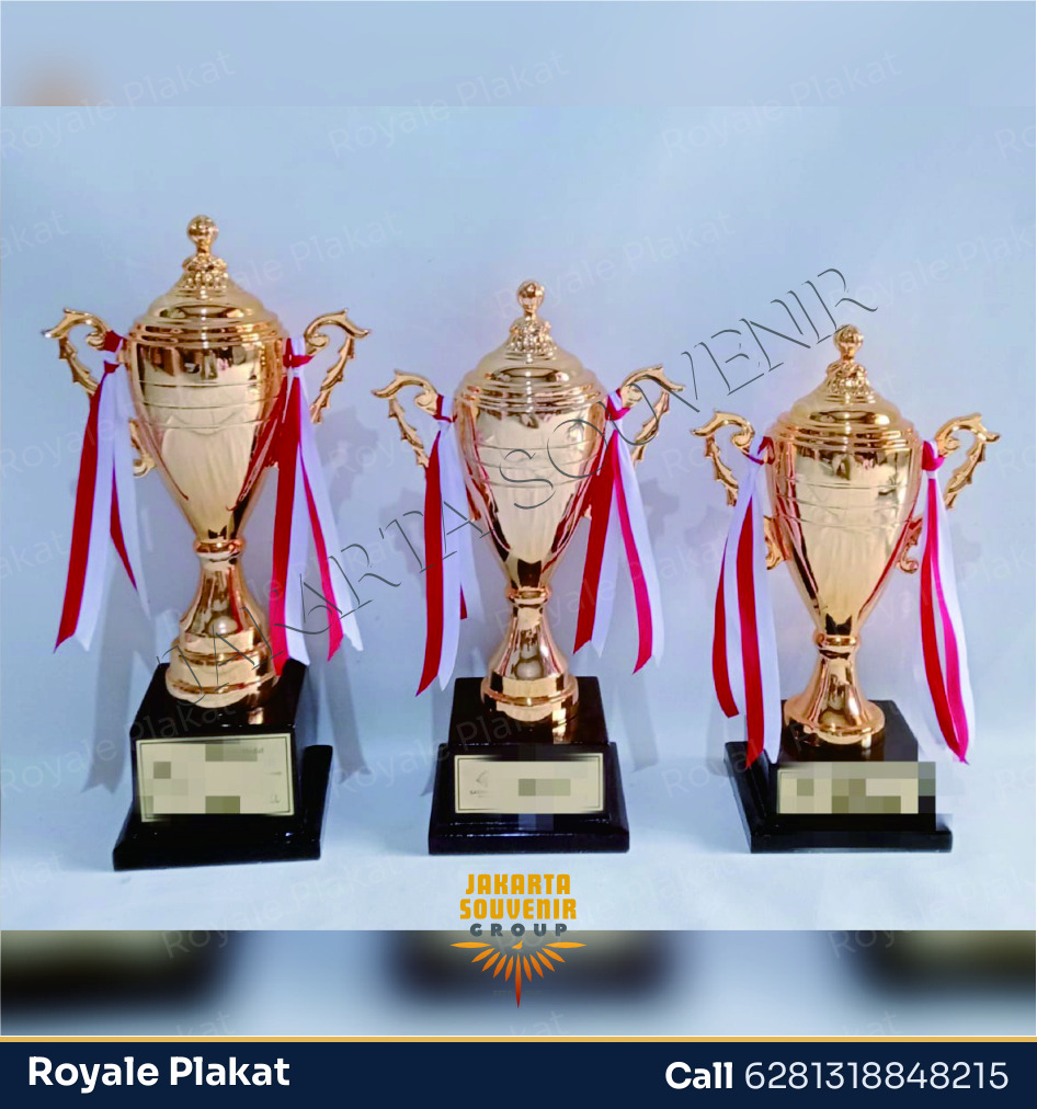 Trophy Fiber Emas - Royale Plakat