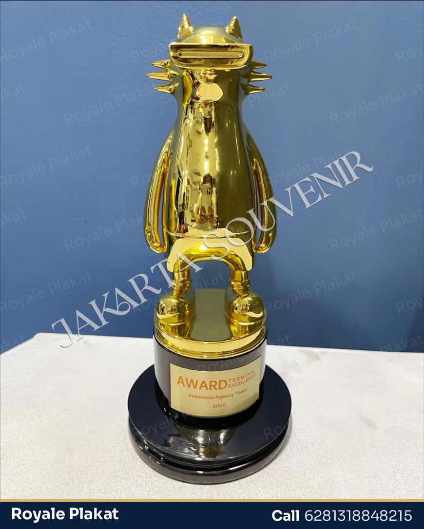 Trophy Maskot Realme - Royale Plakat