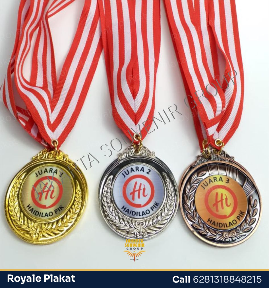 Medali Kuningan Olahraga Premium - Royale Plakat