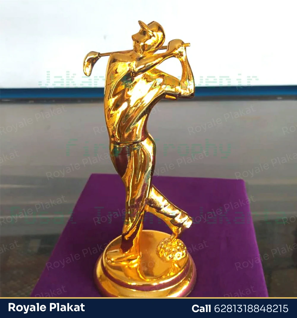 Piala Plastik Golf Mini - Royale Plakat