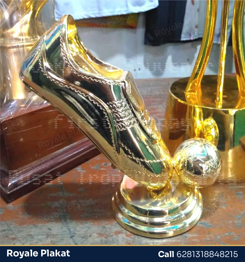 Piala Plastik Pencak Silat - Royale Plakat