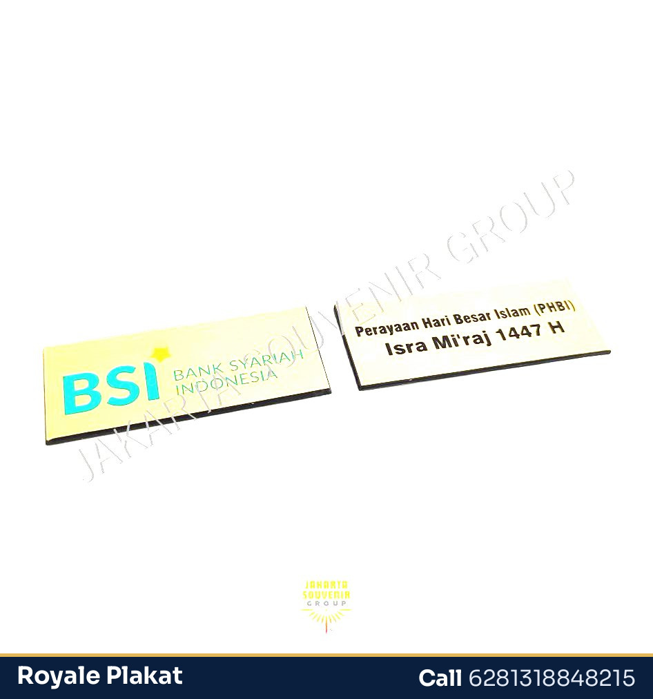 Pin Enamel Persegi - Royale Plakat